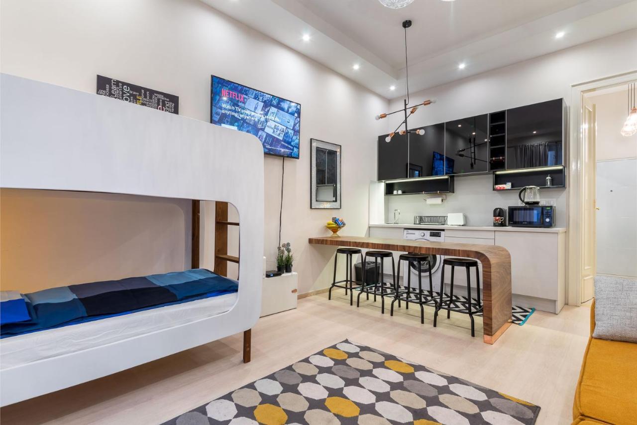 Economy Downtown Design - Free Parking - Balcony - Super Puplic Transport - Ac Apartament Budapesta